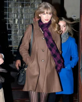 Taylor Swift Brown Frock Coat with Buttons and Black Handbag