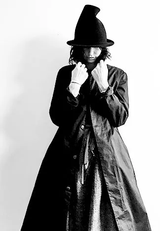 TRENCH COAT